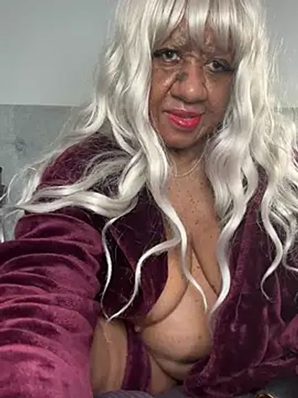 BreanaDivine