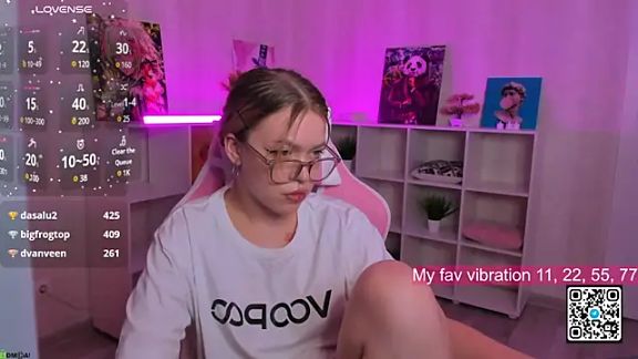 Lexi_Minami