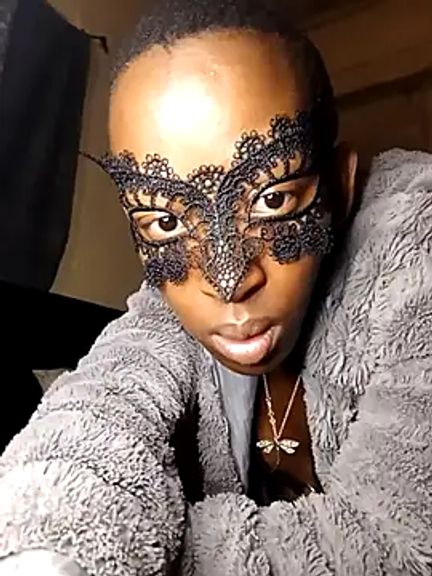Petiteblack24