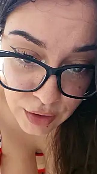 Larissa4U
