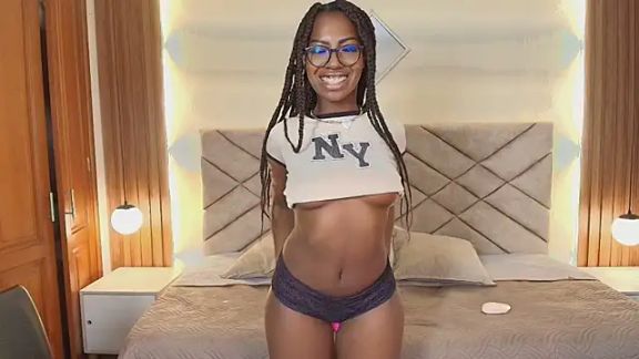 Raquel_jones