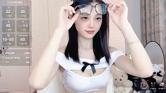 Mila825