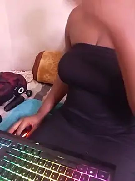 shy-lillyX22