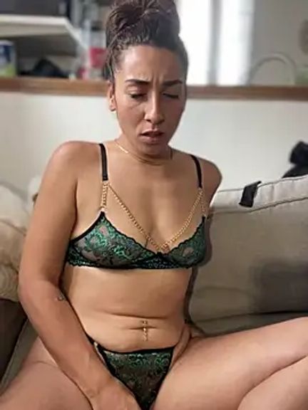 Lyly_laurensaa_