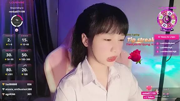 JuliaNaughtyBae