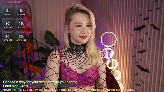 LauraWifeness
