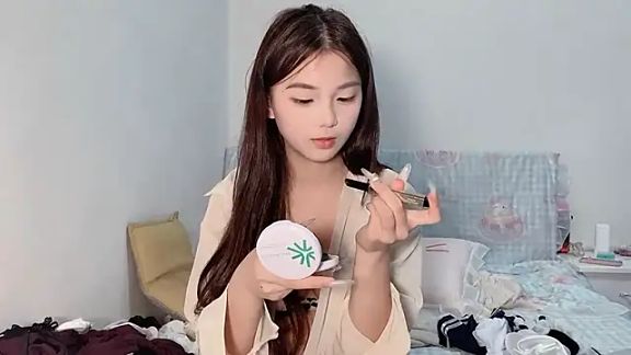 Qingqing22