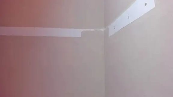 zoe_sky_