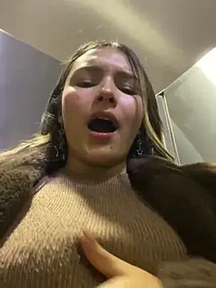 Vanessa-17_