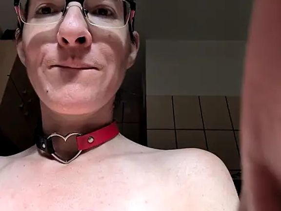 Milky_hairy_mommy