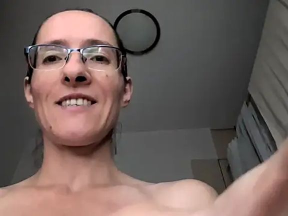 Milky_hairy_mommy