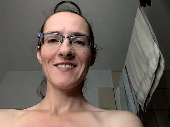 Milky_hairy_mommy