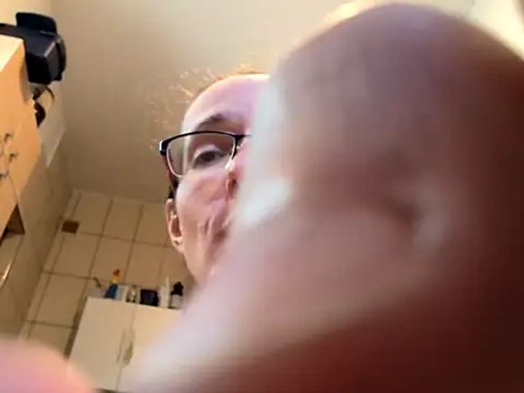 Milky_hairy_mommy