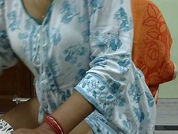 CHAMELI4747