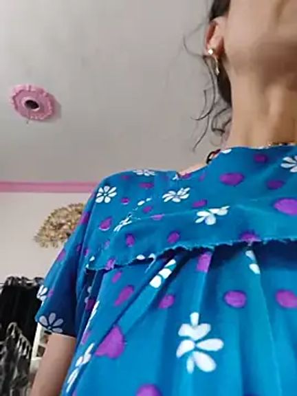 Sexy-Suhani2