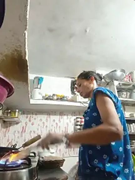 Sexy-Suhani2