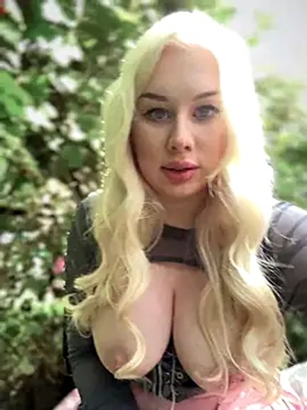 LaraHollywood