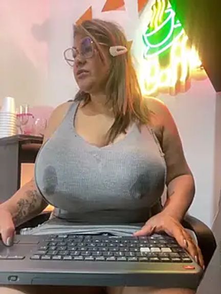AlexxiaaMat