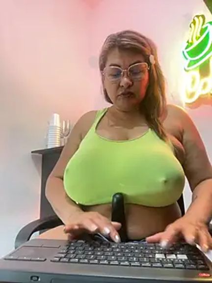 AlexxiaaMat