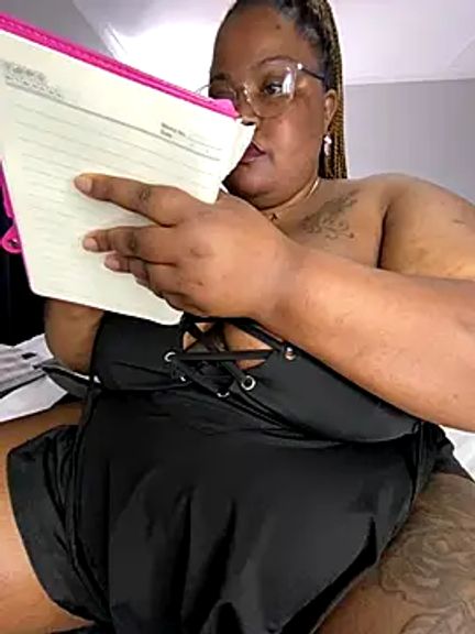 MissLola27