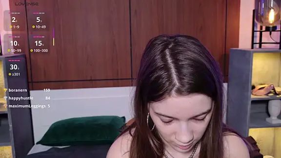 Alison_kisss