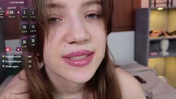 Alison_kisss