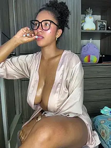 Mia_sweet80