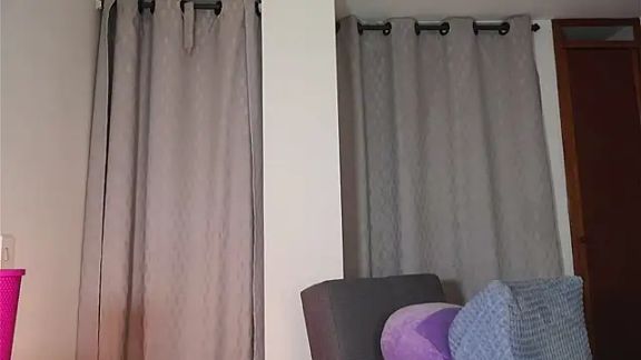 Mia_sweet80