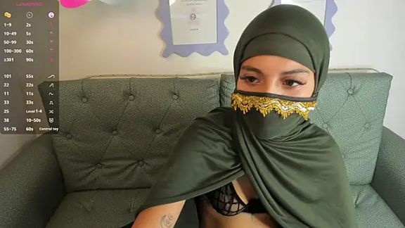leila_whisper