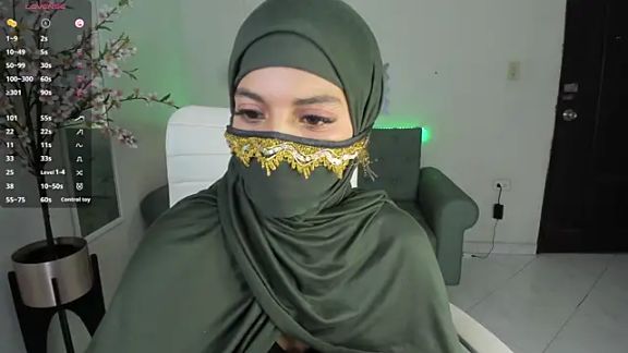 leila_whisper