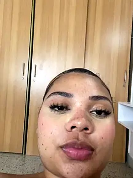 Eloisa_cleavage_
