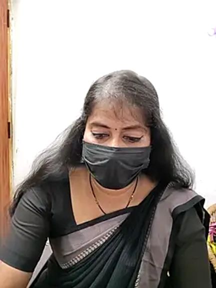 tamil_Sigappu_Roja