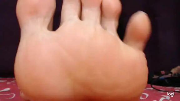 ash_feet