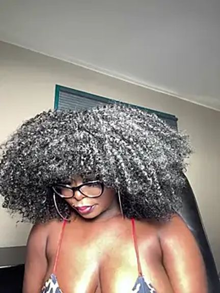 WomanNextdoor1