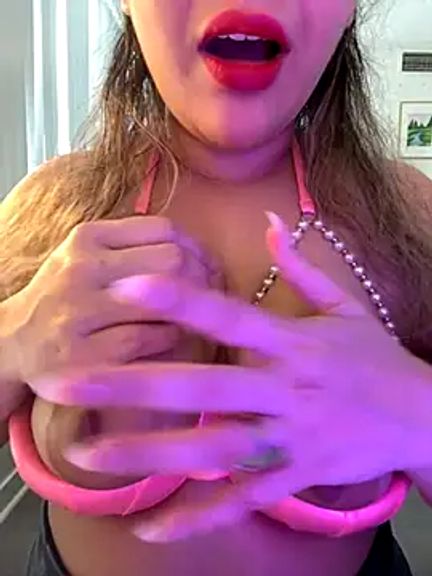 cam_divaa