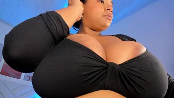 Brianna_bigboobs