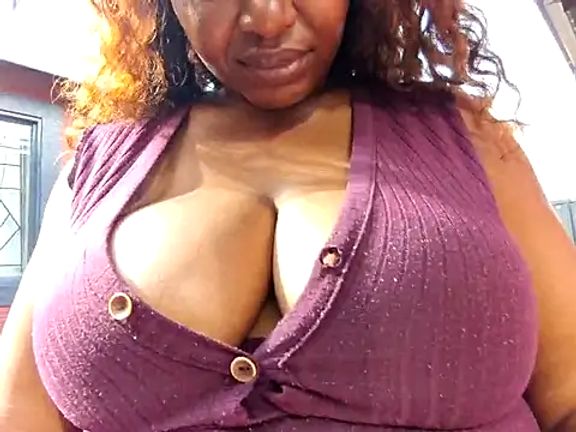 EbonyRose9
