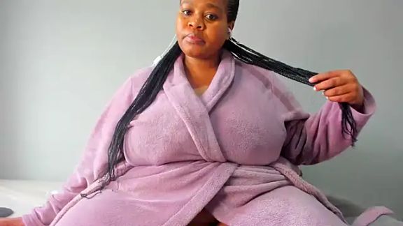 ThickLeeyanaX