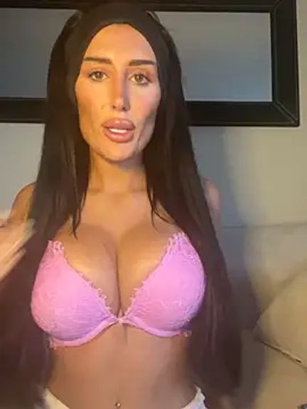 SECRETBELLAUK