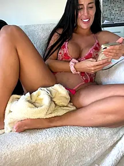 SECRETBELLAUK