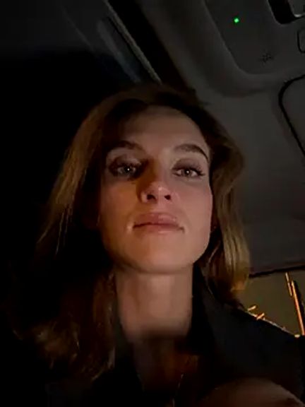 -AngelAri-