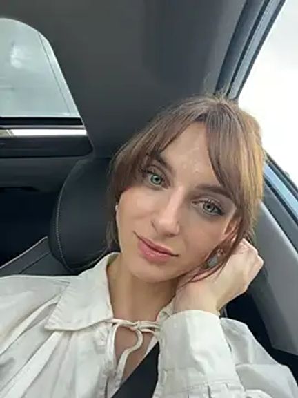 -AngelAri-