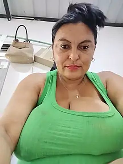 Horny-Mommy-Dirty