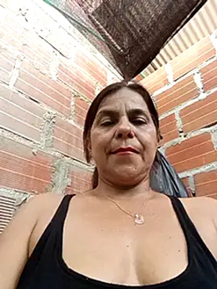 Luciana-Dirty