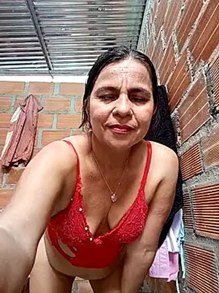 Luciana-Dirty