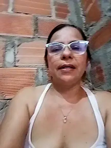 Luciana-Dirty