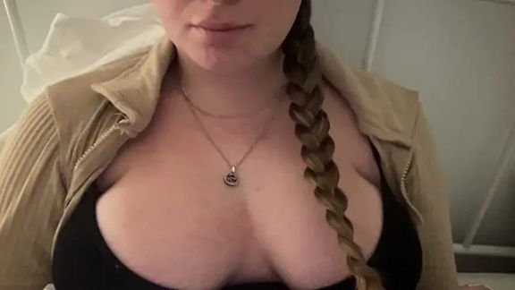 KaraLeee