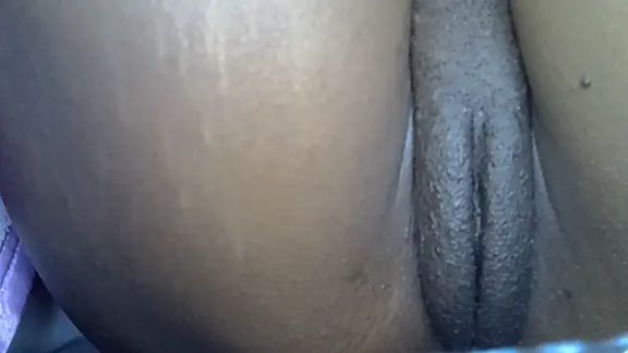 Hot_ebony30