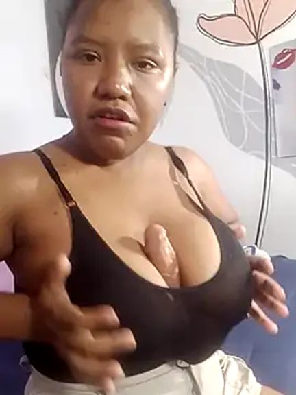 Zaira_Frost