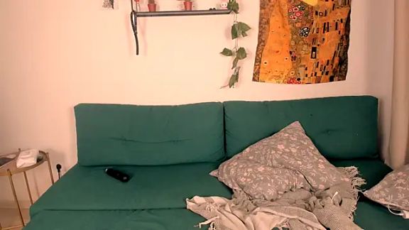 eva_sunshine_blue_eyes